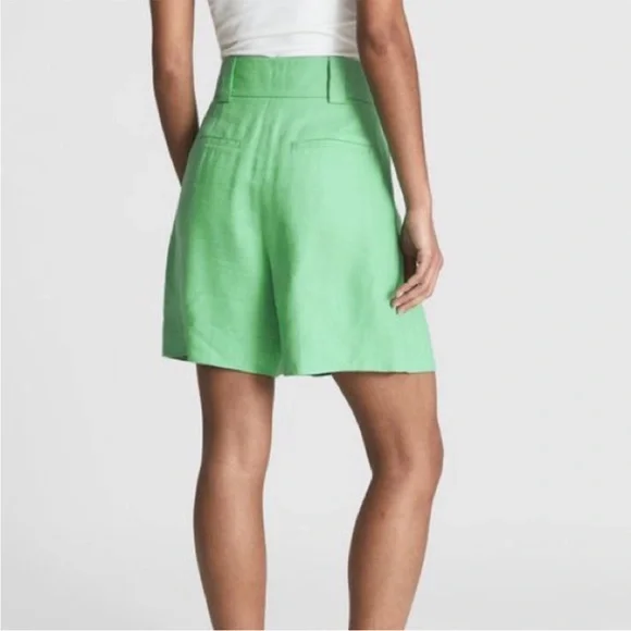 Reiss Gracey Tailored Pleated Linen Blend Shorts Green Size 4 - Picture 3 of 13